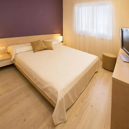 Grand 4* Novi Vinodolski