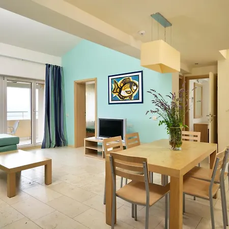 Grand 4* Novi Vinodolski
