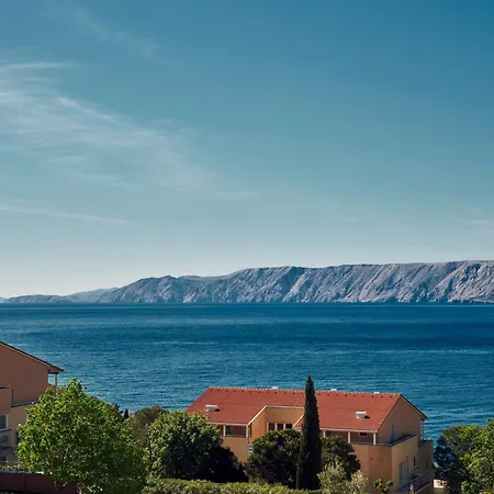 Grand 4* Novi Vinodolski