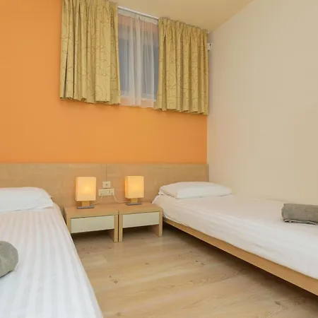 Grand 4* Novi Vinodolski