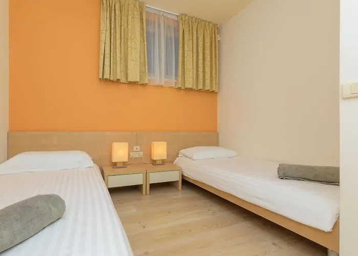 Grand 4* Novi Vinodolski