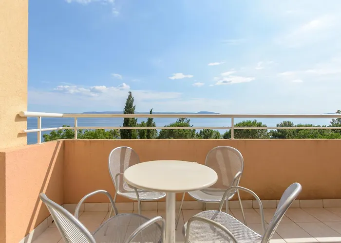 Grand 4* Novi Vinodolski