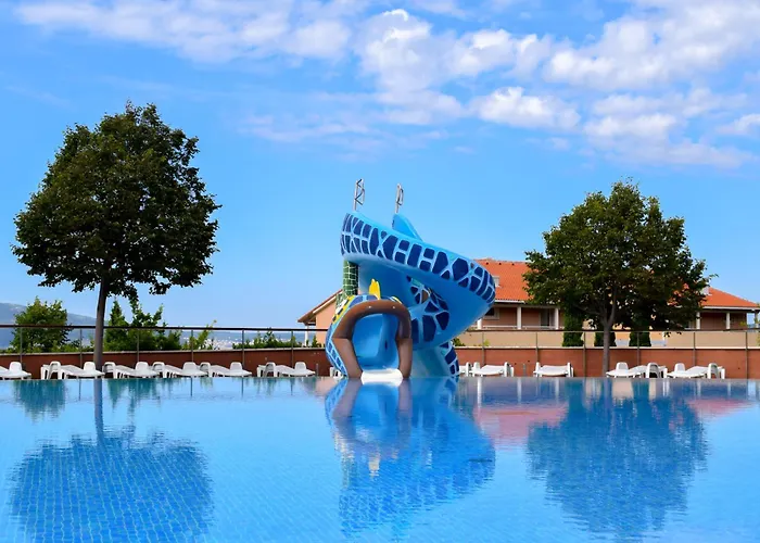 Grand 4* Novi Vinodolski